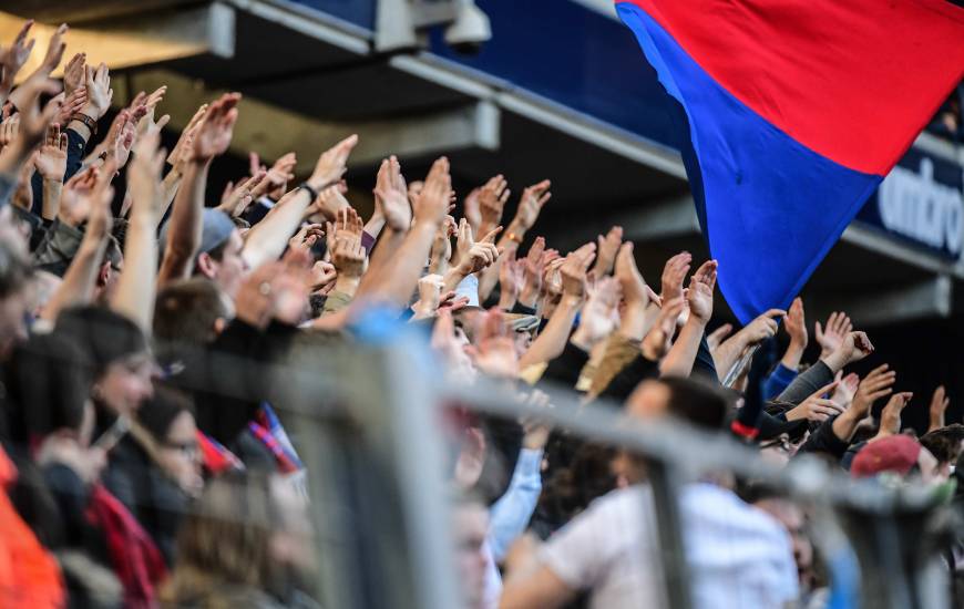 La tribune visiteurs du Stade de l'Aube sera fermée lors du déplacement des Caennais sur la pelouse de l'ESTAC