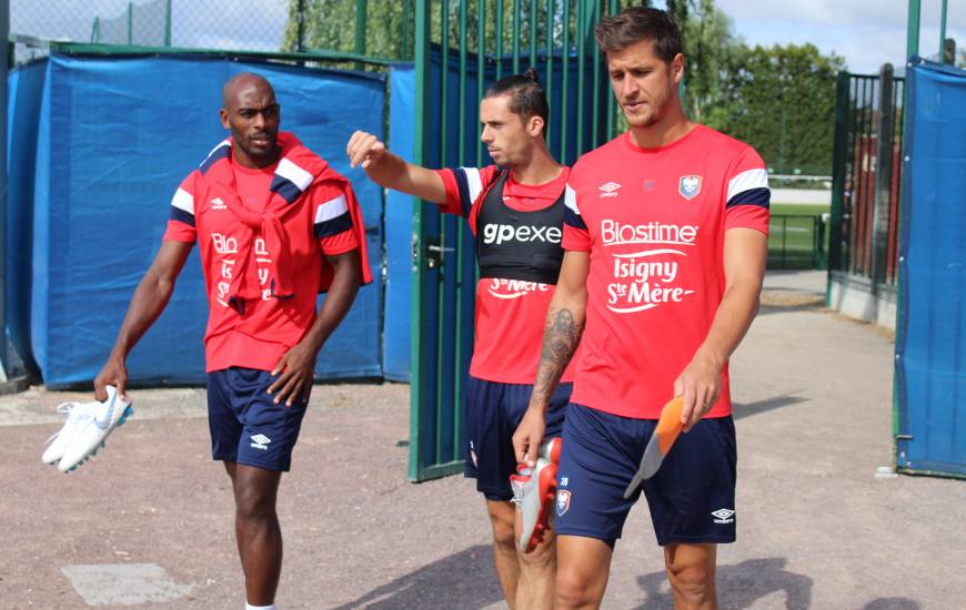 Les joueurs du Stade Malherbe Caen se déplacent vendredi soir sur la pelouse des Chamois Niortais pour la 5ème journée