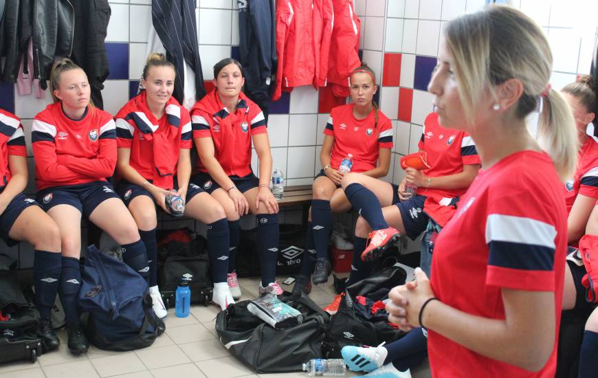 Dernières répétitions pour les joueuses d'Anais Bounouar qui débuteront la compétition dans une semaine avec l'entrée en Coupe de France