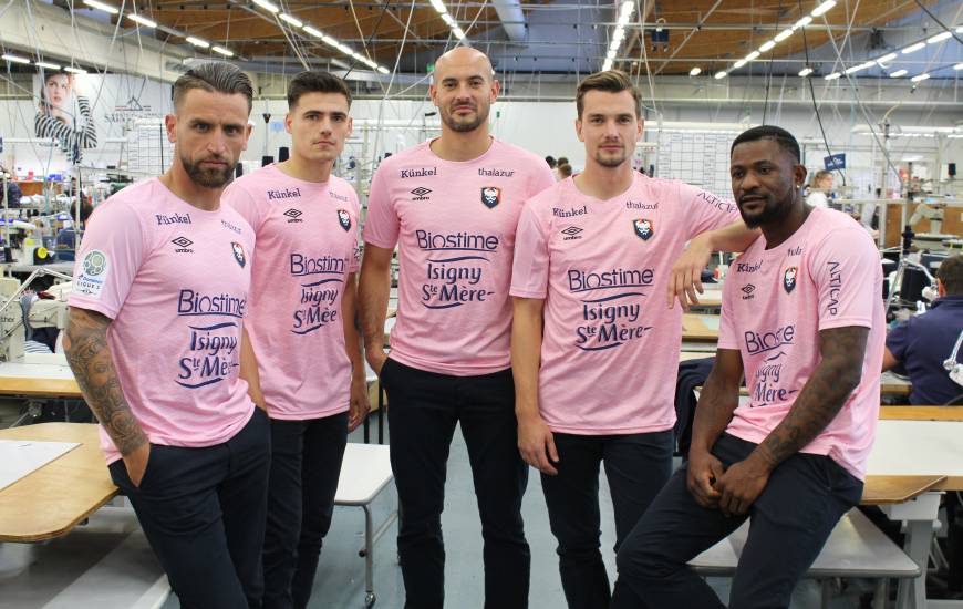 À l'occasion d'Octobre Rose, les joueurs du Stade Malherbe Caen porteront un maillot rose pour affronter le VAFC