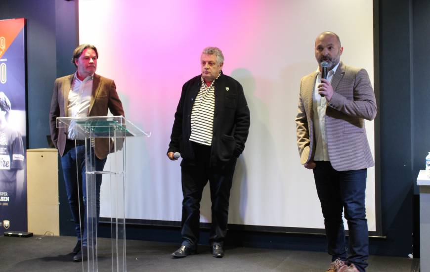 Pascal Dupraz er Fabrice Clément ont pu s'adresser aux partenaires du Stade Malherbe Caen pour débuter cette nouvelle année