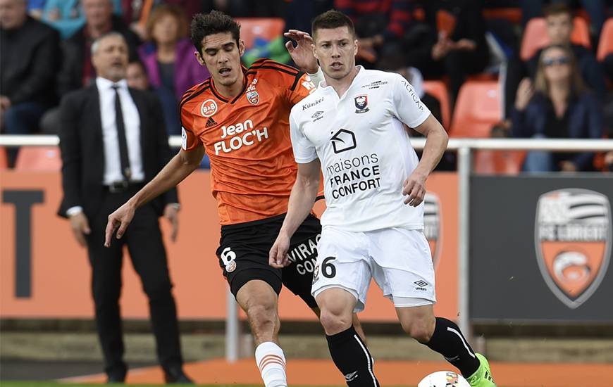 Très apprécié lors de son passage au Stade Malherbe Caen, Jonathan Delaplace croise le chemin des caennais pour la première fois depuis son départ pour la Bretagne