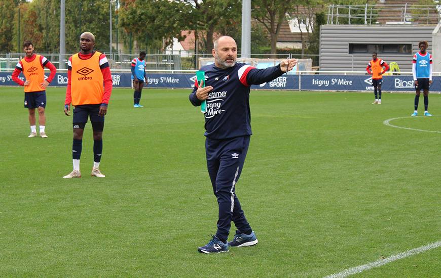 Pascal Dupraz a dirigé ce mardi matin sa première séance avec son staff à la tête du Stade Malherbe Caen