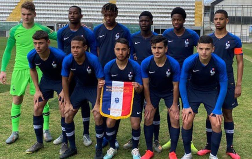 Les U16 Français lors du dernier match face à la Turquie (0-0) dans ce tournoi UEFA (© FFF)