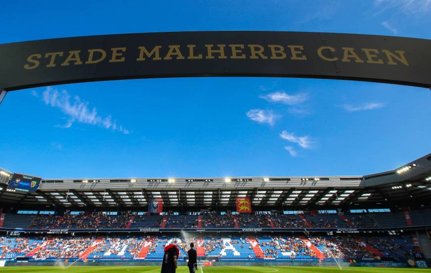 Le Stade Malherbe Caen a occupé la tête de la Ligue 1 Conforama à une reprise au cours de son histoire