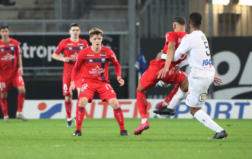 Élu MVP face à Valenciennes mardi soir, Johann Lepenant s'est une nouvelle fois montré très à l'aise au milieu de terrain