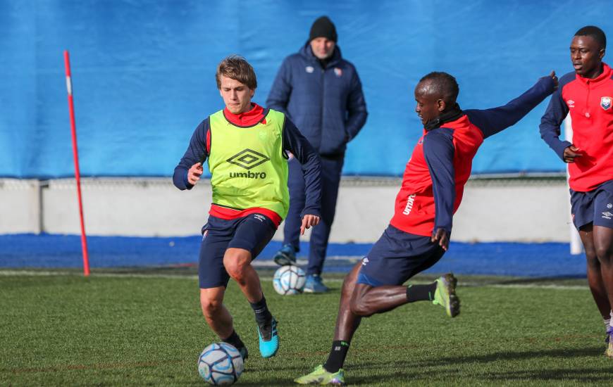 Loup Hervieu, Adama Mbengue et les Caennais s'entraîneront quotidiennement avant la réception du Paris FC samedi soir (19h00)