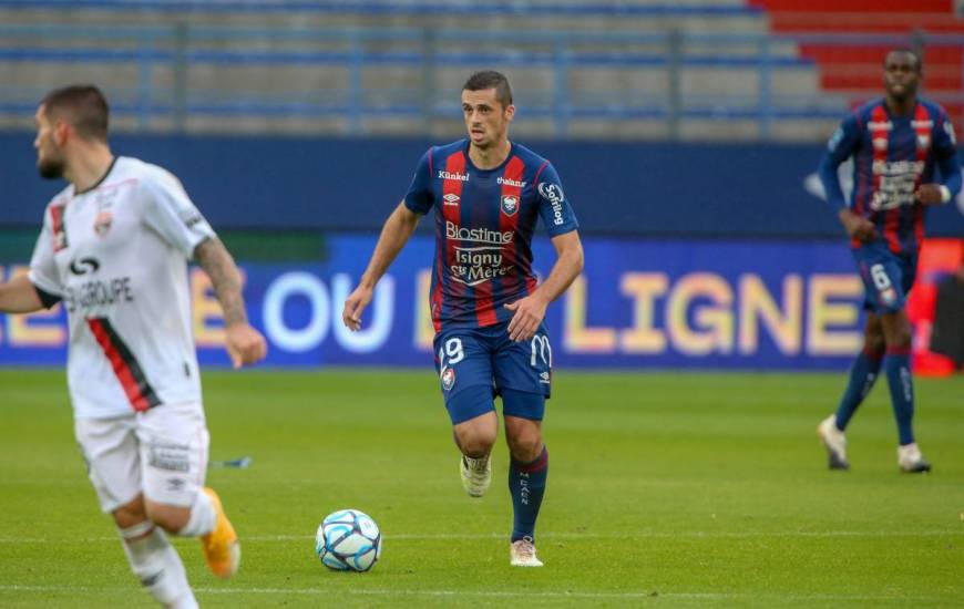 Jessy Pi a retrouvé une place de titulaire au milieu de terrain du Stade Malherbe depuis deux rencontres