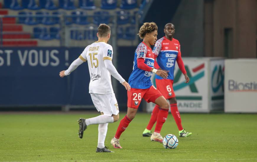 Auteur de cinq passes décisives la saison dernière, Romain Grange est seulement buteur depuis le début de saison