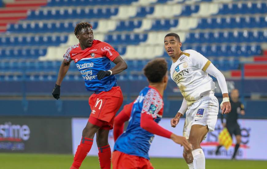 Aliou Traoré et Nicholas Gioacchini sont entrés en fin de rencontre face à la Berrichonne hier soir