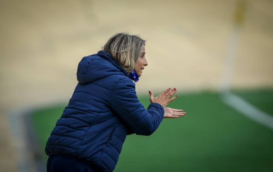 Arrivée au Stade Malherbe Caen en 2019, Anaïs Bounouar dirige la section féminine des "rouge et bleu"