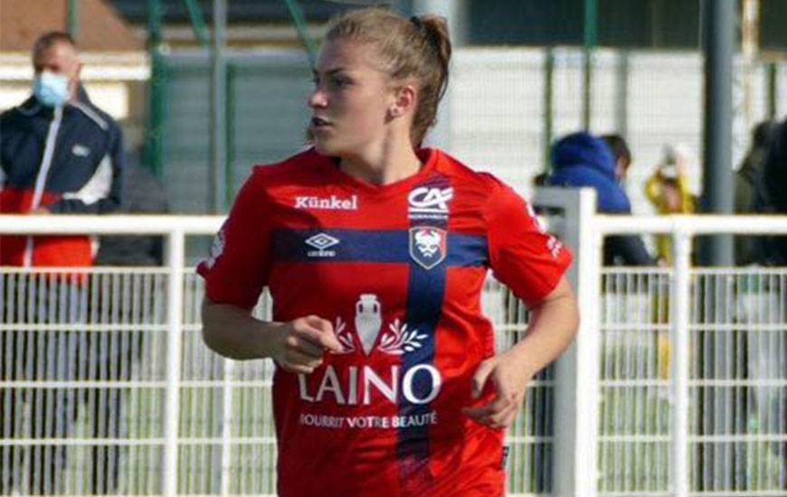 Juliette Arthur est de nouveau présente pour participer au rassemblement de l'Équipe de France Féminine U16