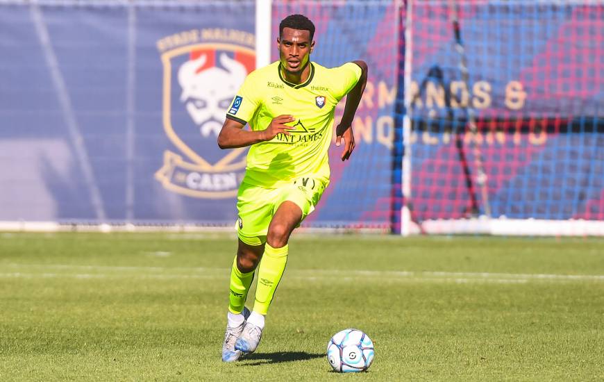 Younn Zahary aura participé aux 4 premiers matchs de préparation du Stade Malherbe Caen cette saison