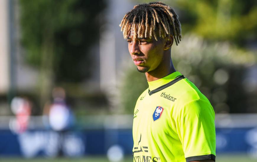 Ayoub Jabbari a offert la victoire au groupe Pro 2 sur la pelouse de Blois samedi après-midi