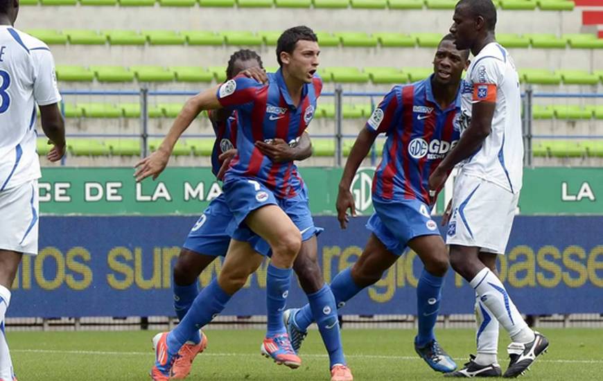 La joie de Mathieu Duhamel après l'égalisation en première période face à l'AJ Auxerre en 2012