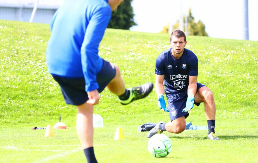 Thomas Callens et les autres gardiens du Stade Malherbe Caen ont pu bénéficier d'une séance spécifique ce lundi matin