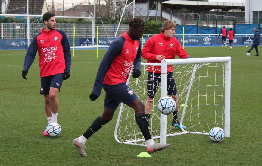 Loup Hervieu et Steve Shamal ont retrouvé le reste du groupe pour la reprise de l'entraînement ce mardi