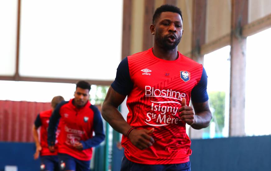 Arnold Isako aura effectué une seule apparition sous les couleurs du Stade Malherbe Caen la saison dernière