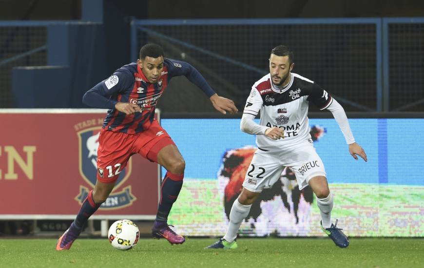 Ronny Rodelin est le dernier joueur du SM Caen a avoir inscrit un but face à l'EA Guingamp à d'Ornano