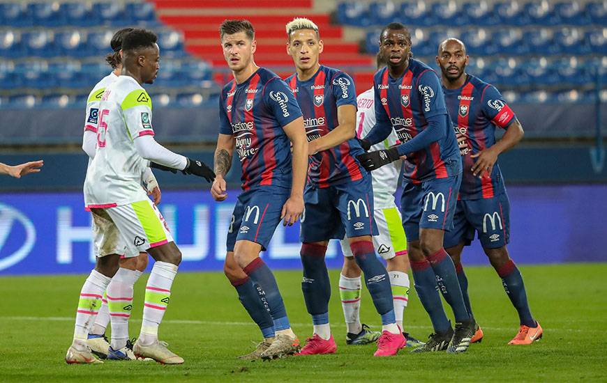 Après l'ouverture du score du VAFC en début de matc, le Stade Malherbe Caen a égalisé au retour des vestiaires