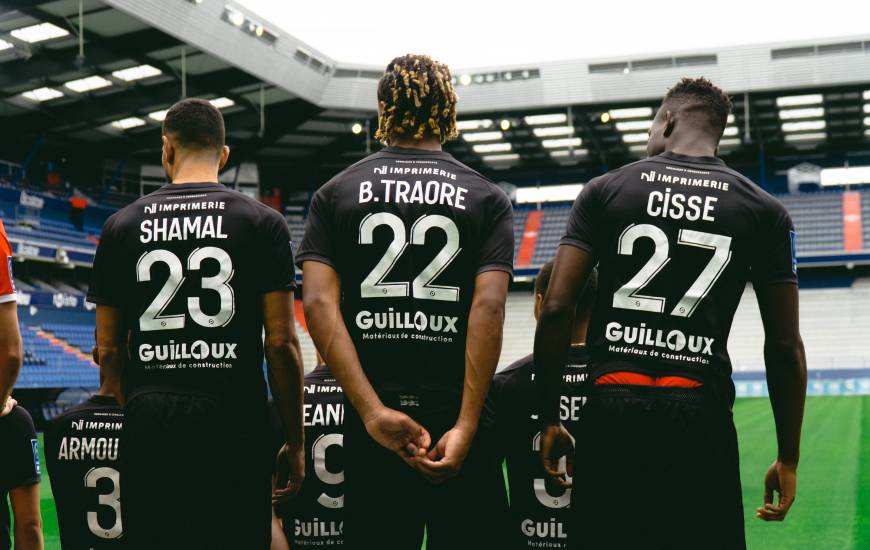 Brahim Traoré et Ibrahim Cissé ont participé à leur première photo officielle avec le Stade Malherbe Caen 