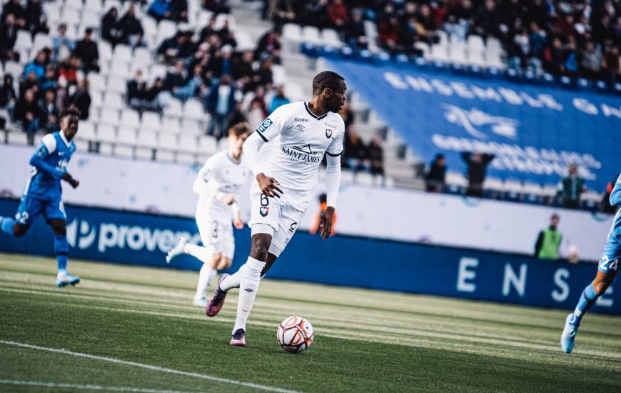 Solides au Stade des Alpes, Prince Oniangué et les Caennais n'ont pas encaissé de but face à Grenoble