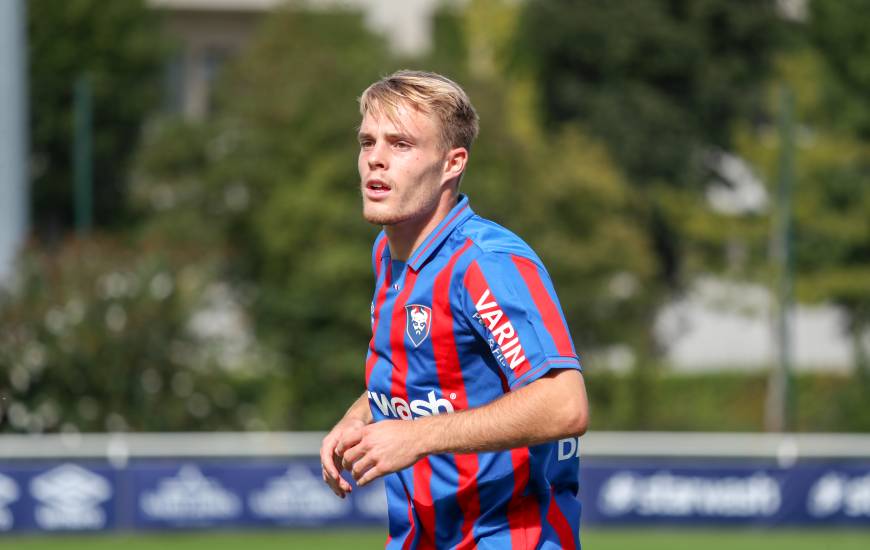 Robin Legendre est pour la première fois convoqué avec le groupe professionnel du Stade Malherbe Caen