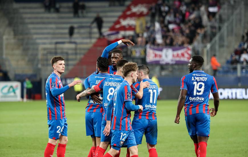 La joie des Caennais après le deuxième but inscrit par Yoann Court face à Toulouse