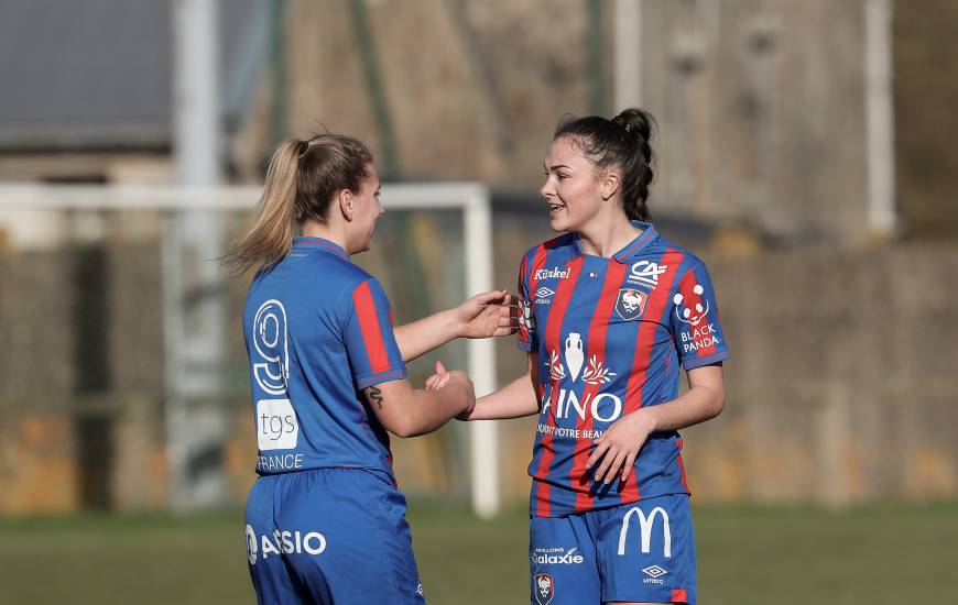 Alizée Leroty, Juliette Chotard et les Caennaises ont deux matchs pour s'offrir un finale d'accession 