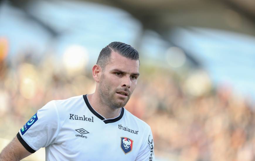 Suspendu lors des deux derniers matchs, Yoann Court est de retour dans le groupe