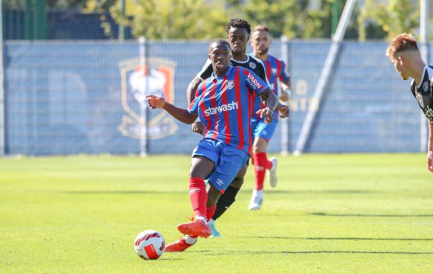 Lamine Sy et les Caennais auraient dû bénéficier d'un penalty en première période face à Saint-Pryvé