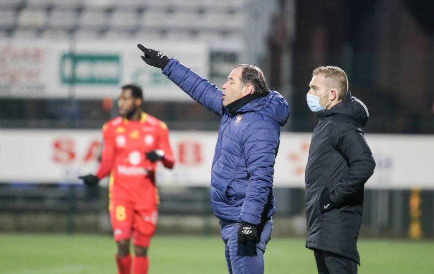 Beaucoup de frustration pour Stéphane Moulin après le match nul concédé sur la pelouse de QRM