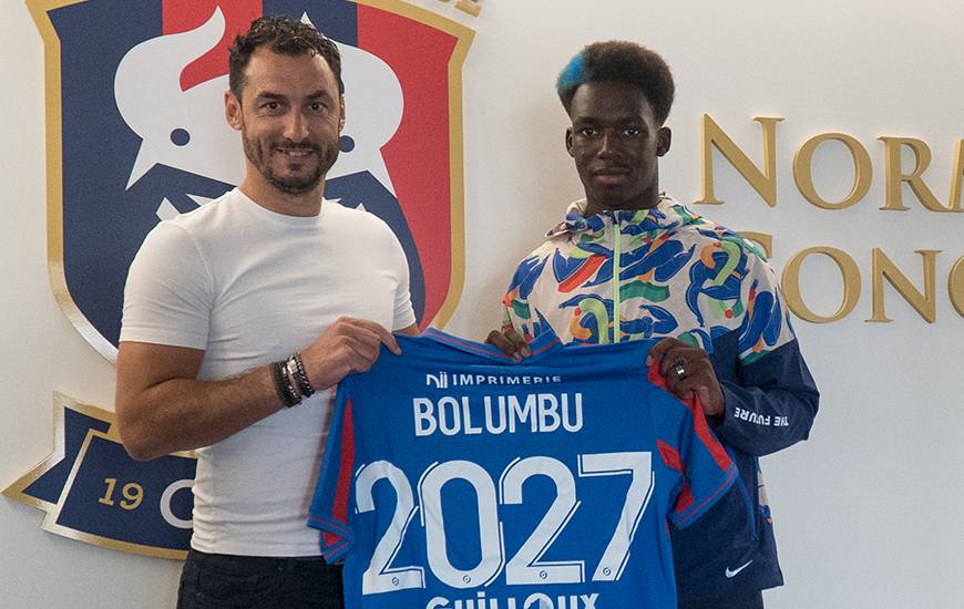 Avec ce contrat élite, Diabé Bolumbu est maintenant lié avec le Stade Malherbe jusqu'en 2027