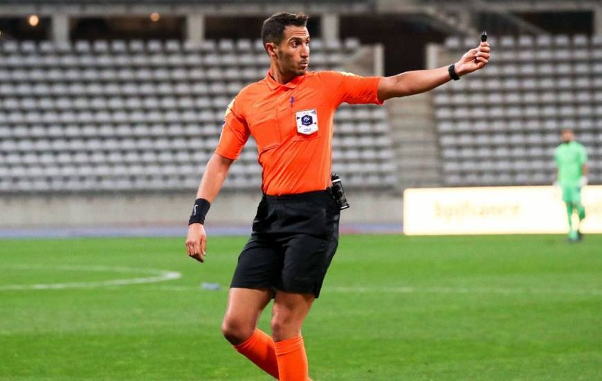 Abdelatif Kherradji va arbitrer le Stade Malherbe Caen pour la deuxième fois de sa carrière demain soir