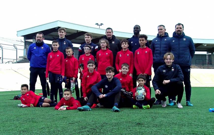 Les gardiens et gardiennes de but du club étaient réunis hier après-midi pour un entraînement collectif dirigé par Fabrice Catherine, Sébastien Moncé, Yann Chevallier et Eddy Costil