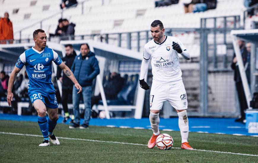 Yoann Court et les Caennais viennent d'enchaîner trois succès consécutifs en Ligue 2 BKT (© GF38)