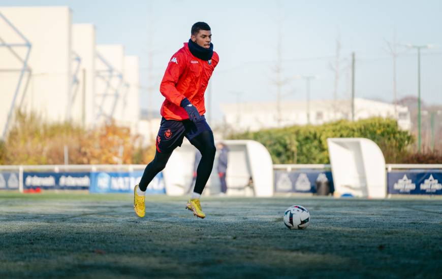 Après du footing à la Colline aux Oiseaux, Iyad Mohamed et ses partenaires ont retrouvé le chemin des terrains ce mardi matin