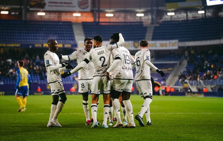 La joie des Caennais après l'égalisation d'Alexandre Mendy pour inscrire son huitième but en championnat