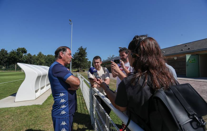 Stéphane Moulin a évoqué le premier match à domicile face au FC Metz devant la presse