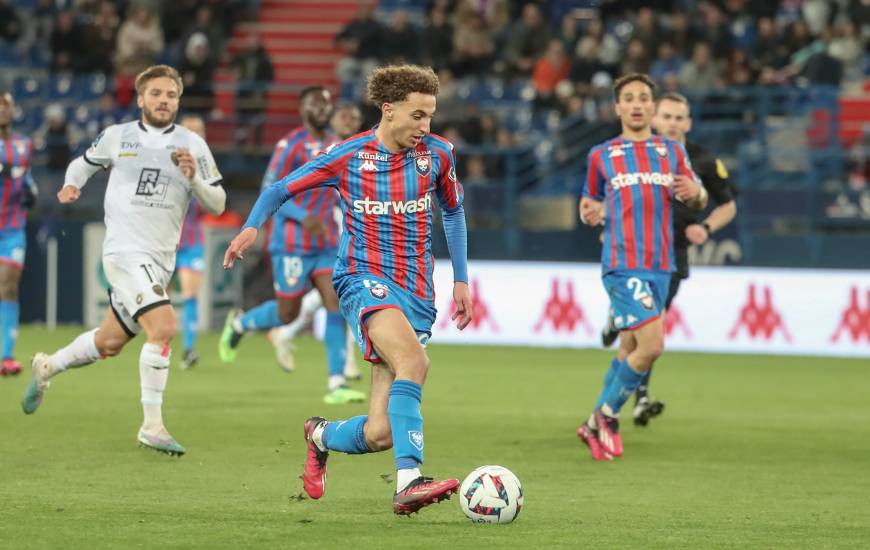 Mohamed Hafid a obtenu le penalty de la victoire face au DFCO à d'Ornano samedi soir