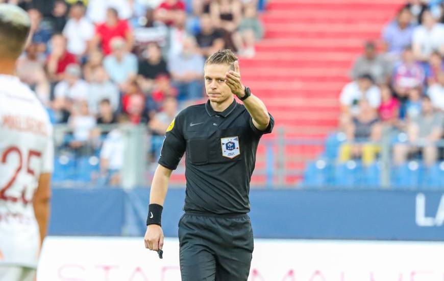 Marc Bollengier arbitre de FC Metz / SM Caen infos match billet SMC