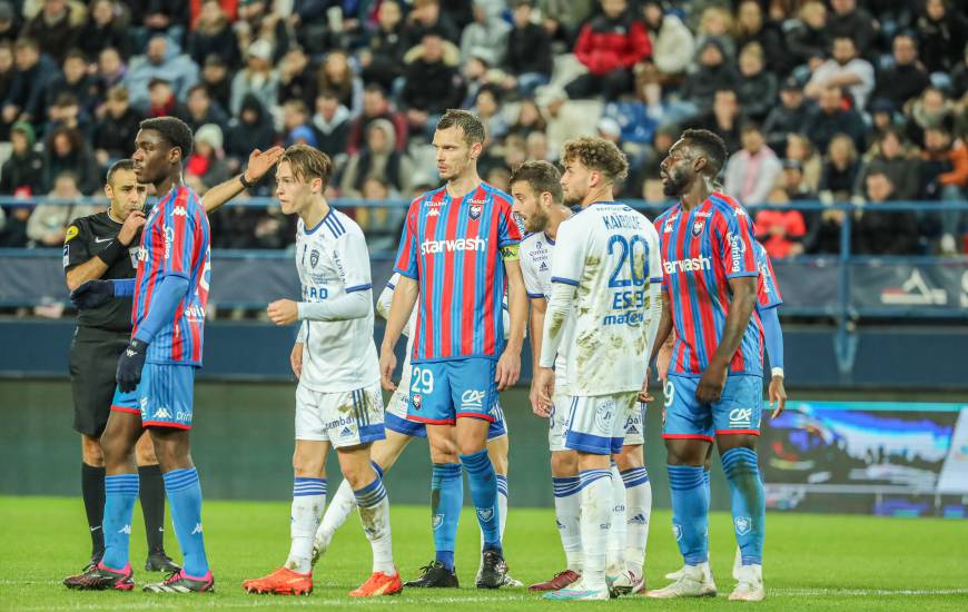 Les joueurs du Stade Malherbe Caen ont obtenu un succès face au Sporting Club Bastia vendredi soir