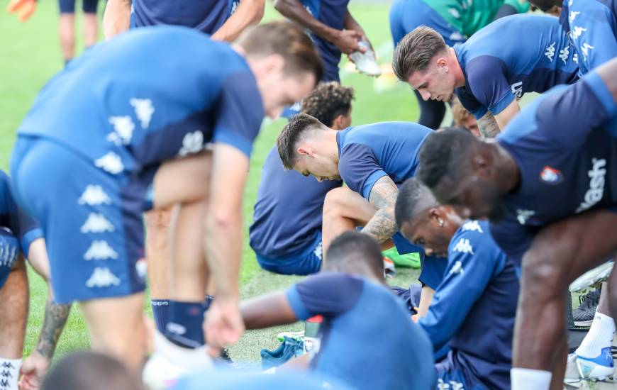 Les joueurs du Stade Malherbe Caen s'entraîneront sur le terrain de l'AS Verson mercredi matin