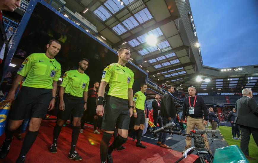 Guillaume Paradis lors de la réception de Rodez à d'Ornano en première partie de saison