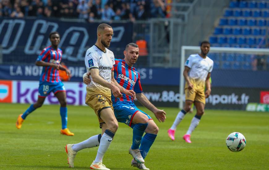 Après onze matchs sans défaite à d'Ornano, les Caennais de Yoann Court ont craqué face au HAC 