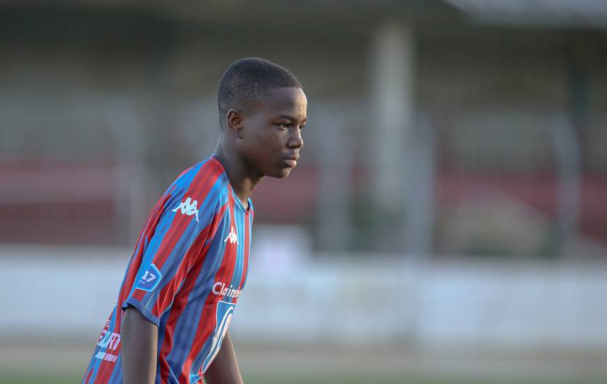 Cluver Sambi va découvrir Clairefontaine aux côtés de son coéquipier Soan Ameline