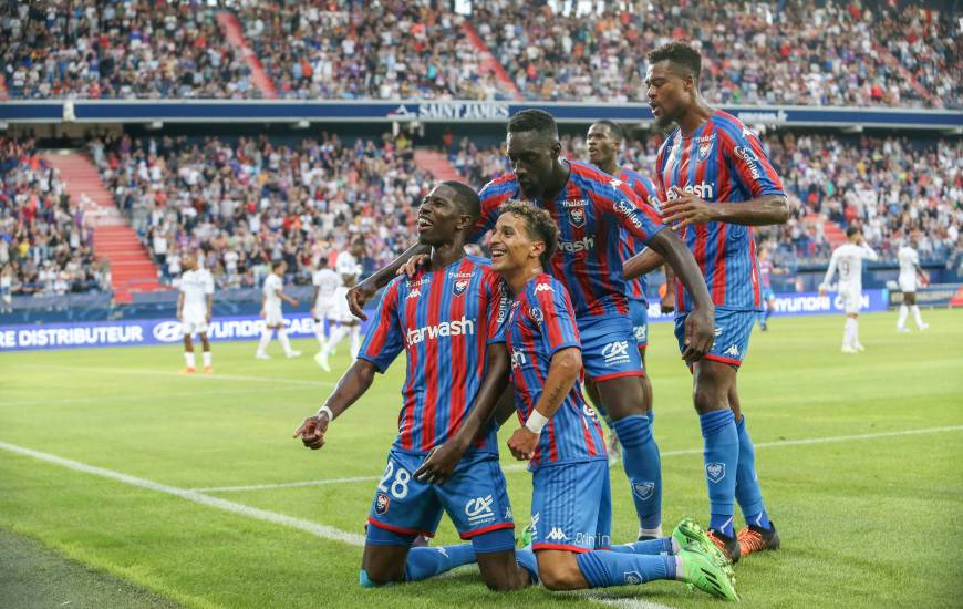 La joie des Caennais après l'ouverture du score de Djibril Diani ce lundi soir face à Metz