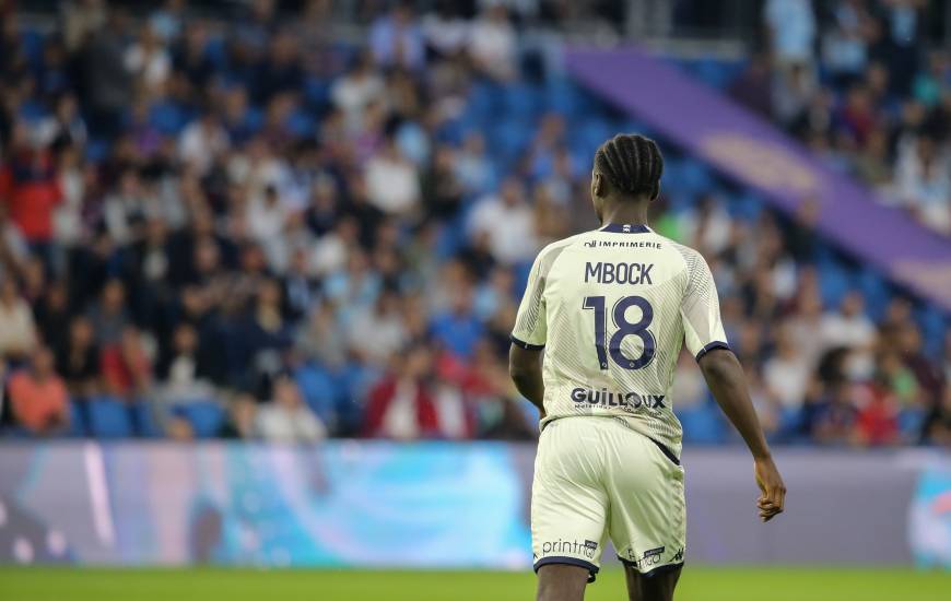 Hianga'a Mbock était titulaire au milieu de terrain ce soir pour le Stade Malherbe Caen