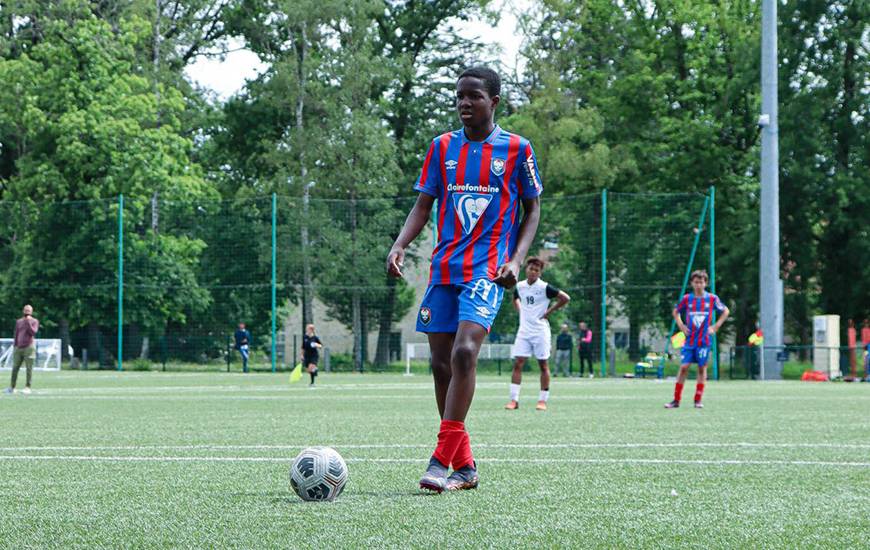 Cluver Sambi Mbungu va participer à un stage de cinq jours à Clairefontaine avec la génération 2008