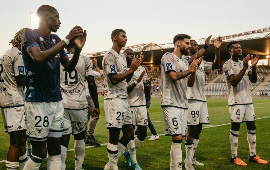 La joie des Caennais après la victoire de samedi face au Nîmes Olympique pour la première journée de Ligue 2 BKT